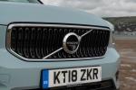 Volvo XC40 T3 Momentum 2018 года (UK)